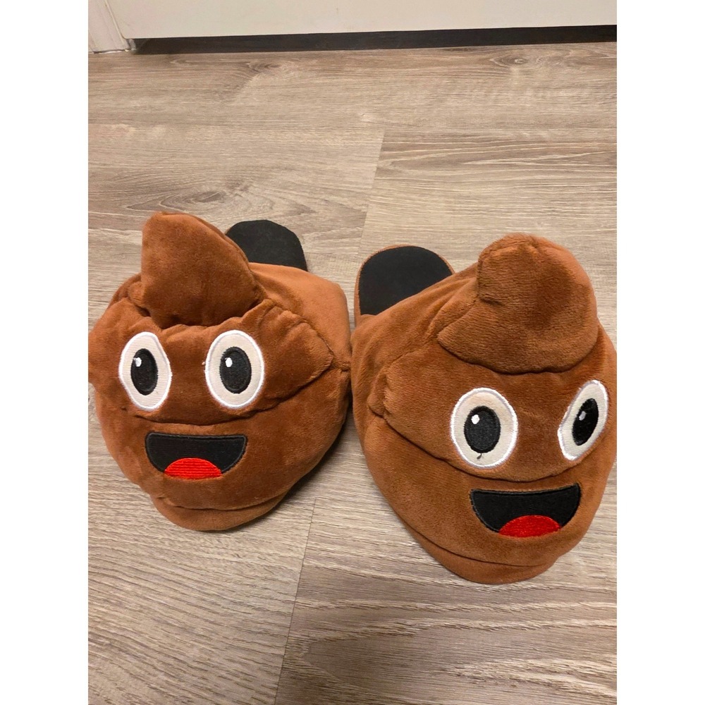 Emoji Poop Plush Slippers Kids Medium Size 7-8 Brown Novelty House Shoes Slip On